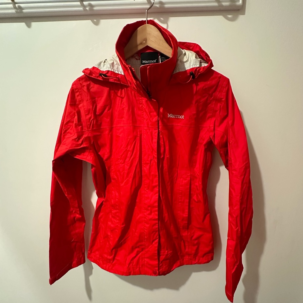 Marmot Women's Red Shell Jacket - Picture 2 of 8